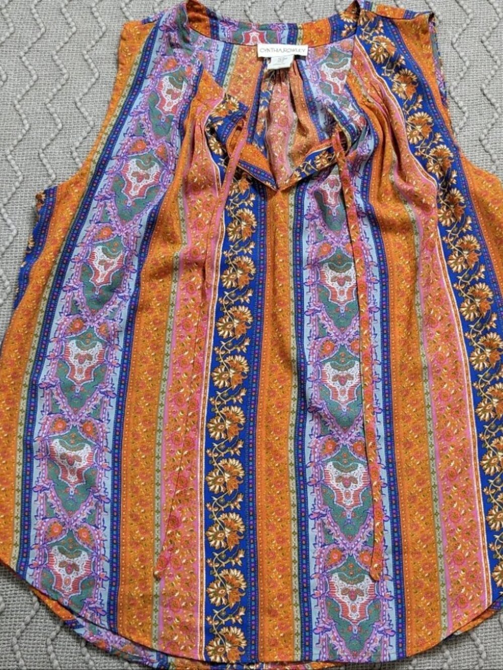 Colorful Women's Clothing Bundle Size Medium - Picture 3 of 7